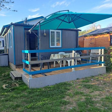 Chalet Privé: Camping 4 Étoiles pour 5 Personnes Hotel Foix Exterior photo